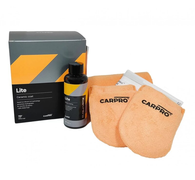 CarPro CQuartz Lite Ceramic Coating 100ml Kit, box, bottle, two orange microfibre applicators and towel