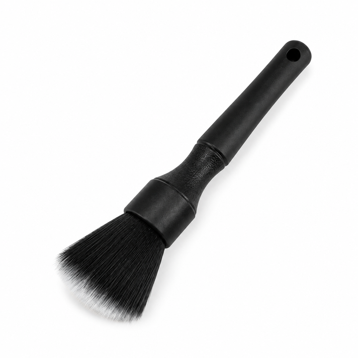 Brushes & Applicators