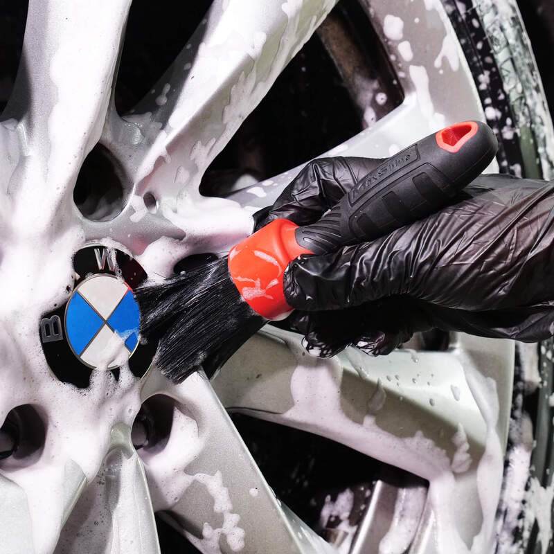 Maxshine Mixed Bristle Detailing Stubby Brush - Red - The Drivers HQ