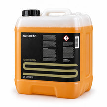Autobead Snow Foam 25 litre jerrycan with carry handle, amber orange liquid and a black label with the khaki S mark, studio photo on white