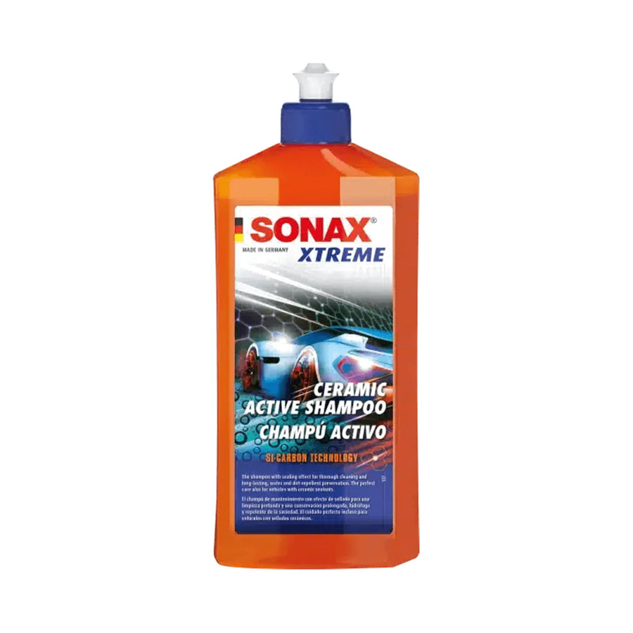 Sonax XTREME Ceramic Active Shampoo SI Carbon Technology, product photo on white
