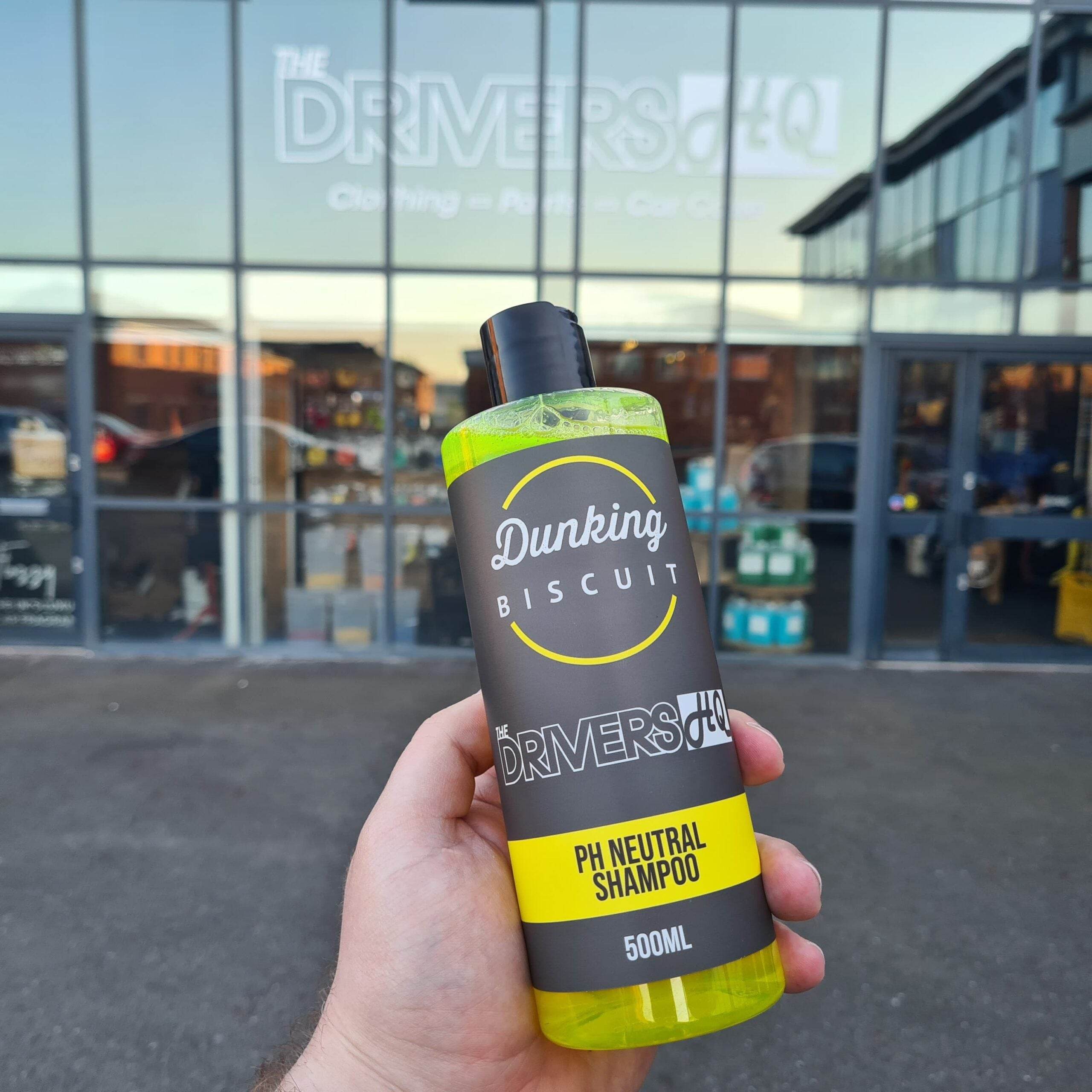 DUNKING BISCUIT FEELIN' X THE DRIVERS HQ PH NEUTRAL SHAMPOO - The Drivers HQ