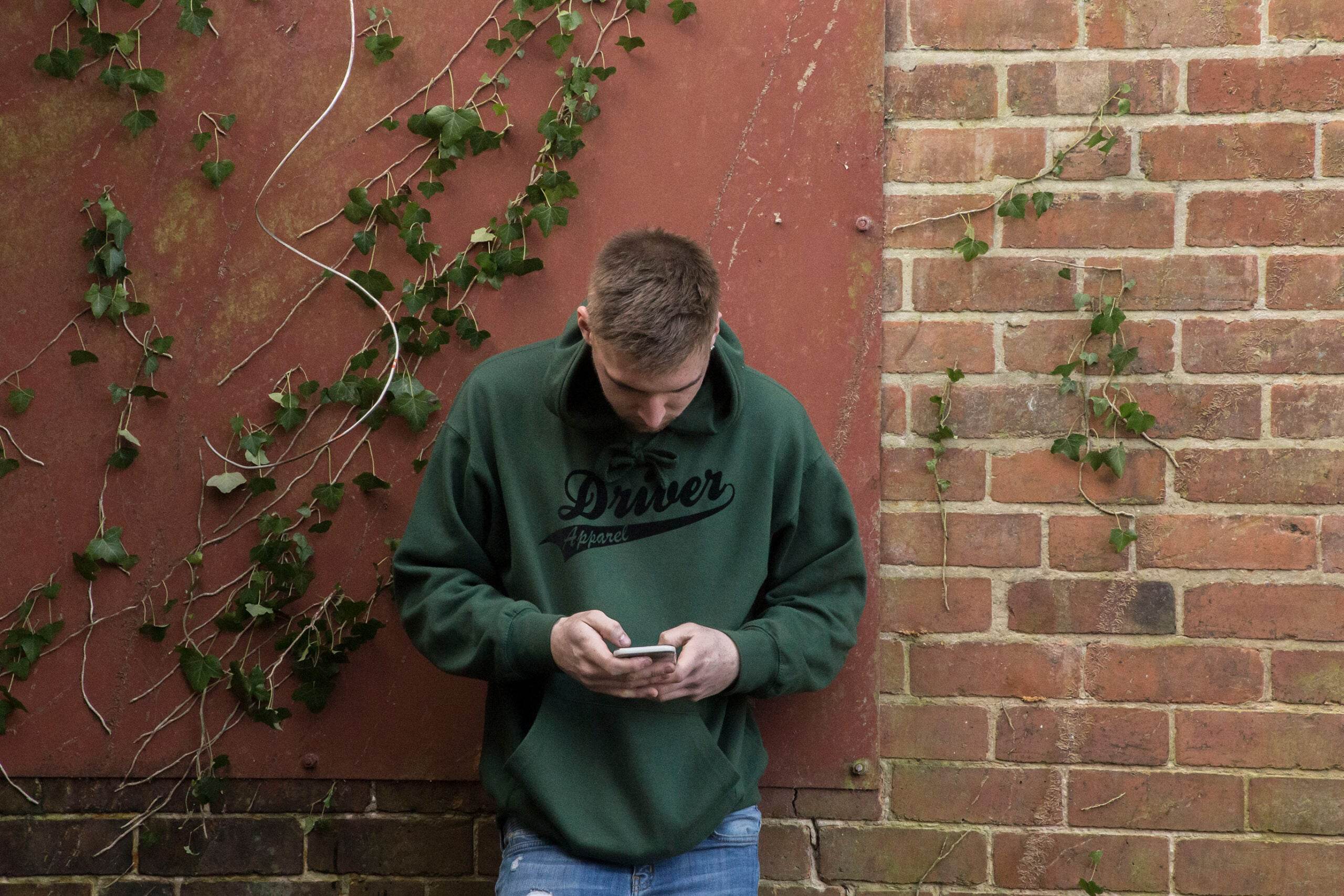 DRIVER APPAREL SWISH HOODIE - KHAKI - The Drivers HQ