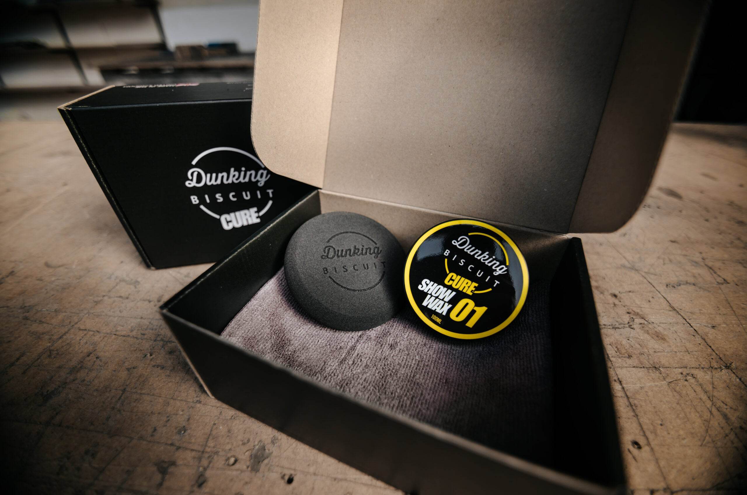 DUNKING BISCUIT CURE KIT - SHOW WAX 01 - The Drivers HQ