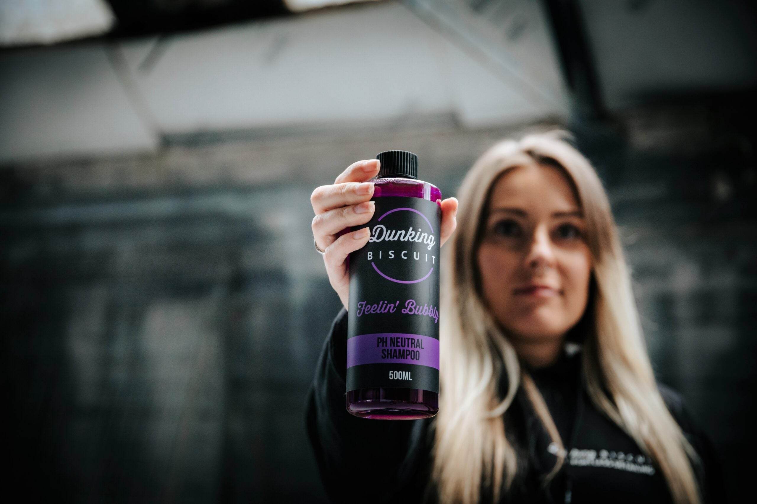 DUNKING BISCUIT FEELIN' BUBBLY PH NEUTRAL SHAMPOO - The Drivers HQ