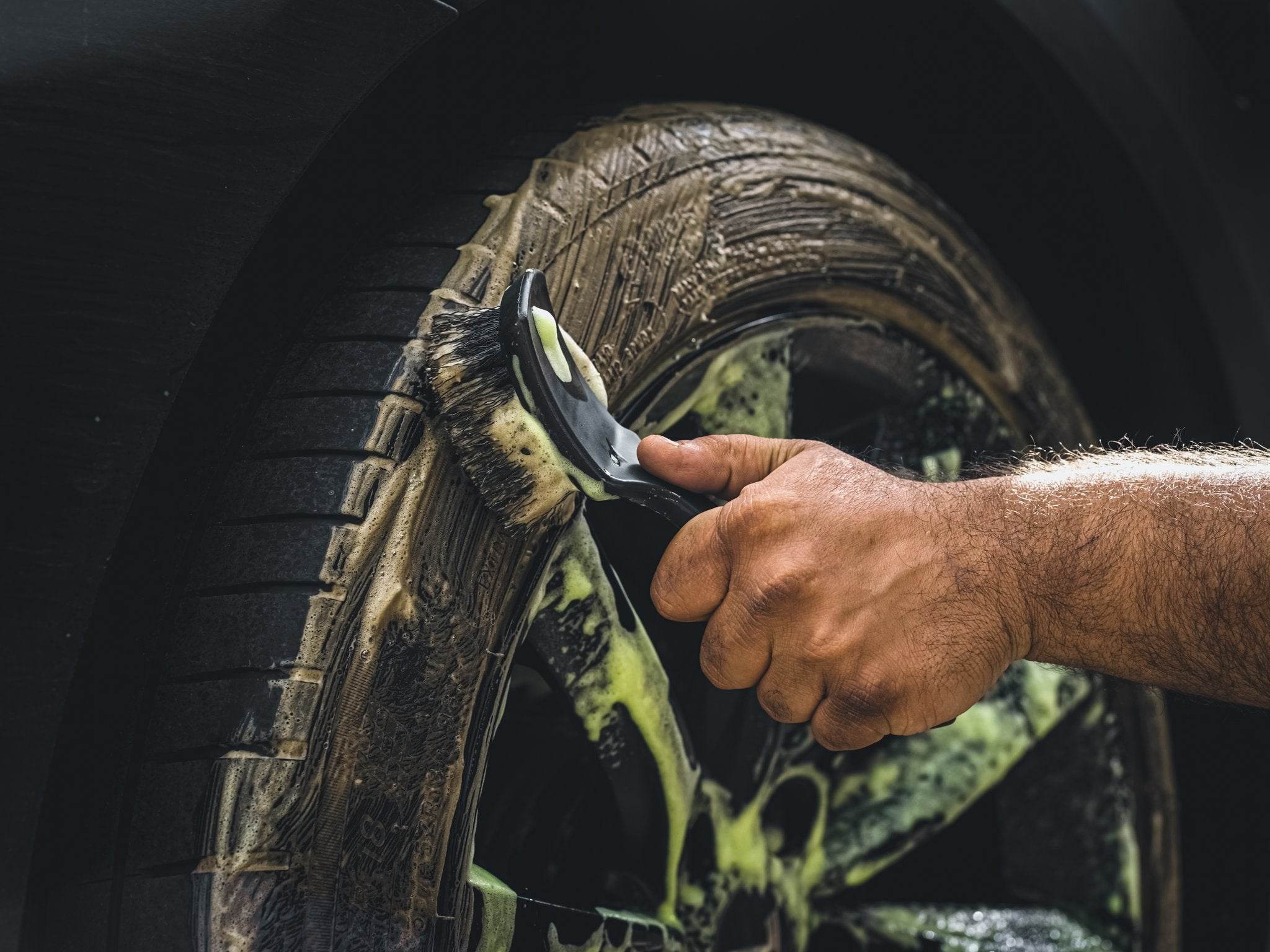 SAMS DETAILING WHEEL AND TYRE CLEANER 5L (NEW) - The Drivers HQ