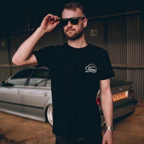 TUCKED CHILLED VIBES T-SHIRT - The Drivers HQ