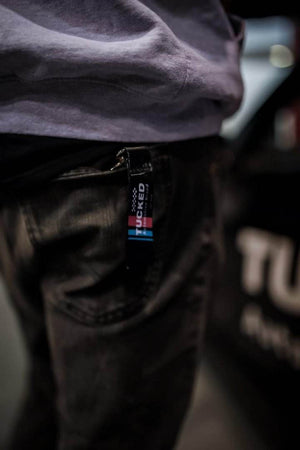 TUCKED STRIPED LANYARD - The Drivers HQ